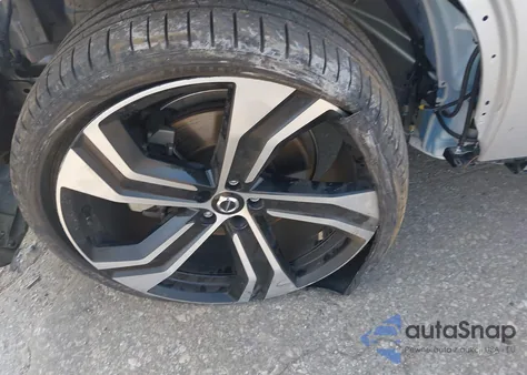 2021 Volvo Xc90 T6 R-Design 7 Passenger z USA, uszkodzony, nr VIN YV4A22PM0M1768805